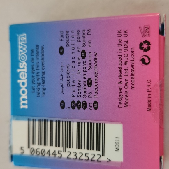 Models Own Eyeshadow - Picture 3 of 4